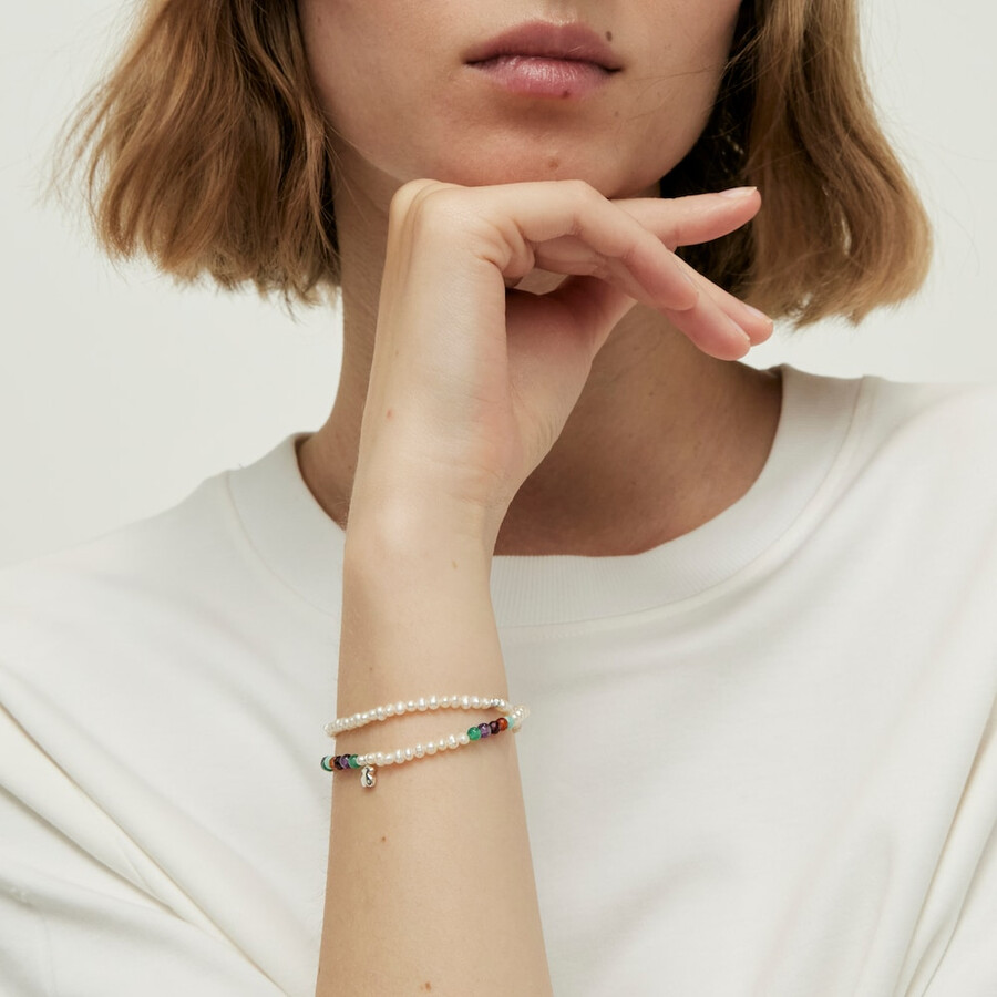 elastisches armband mit auffälligem motiv verziert mit edelsteinen zuchtperlen und einem silbernen bärenmotiv