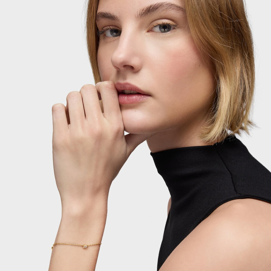armband mit 18-karätiger vergoldung über einer silberkette und im labor gezüchteten diamanten tous color pills