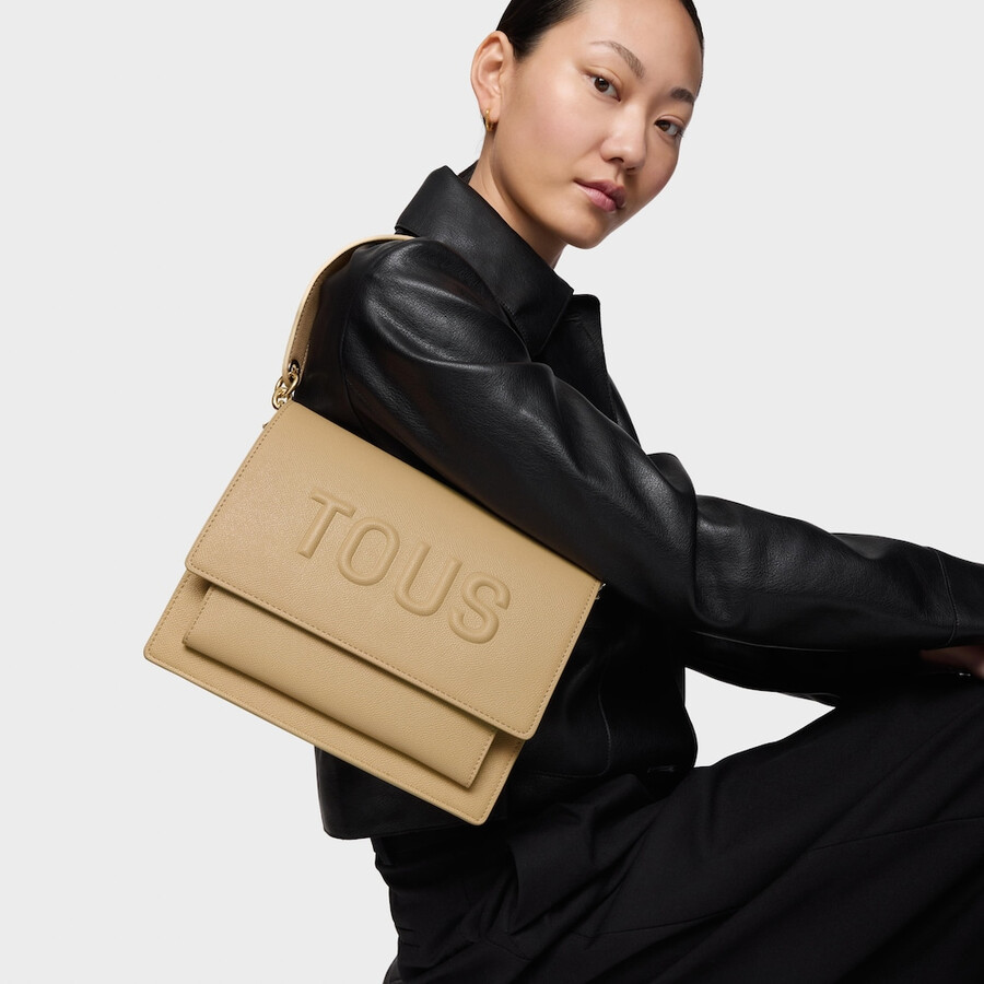 mittelgroße sandfarbene audree crossbody-tasche von tous brenda