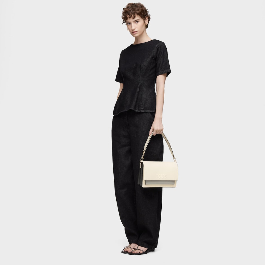 mittelgroße beige und graue umhängetasche von audree saffiano