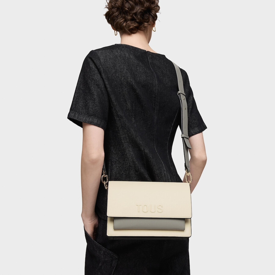 mittelgroße beige und graue umhängetasche von audree saffiano