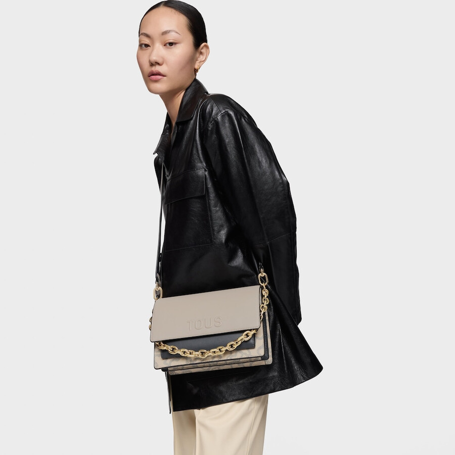 mittelgroße taupefarbene audree crossbody-tasche von kaos icon
