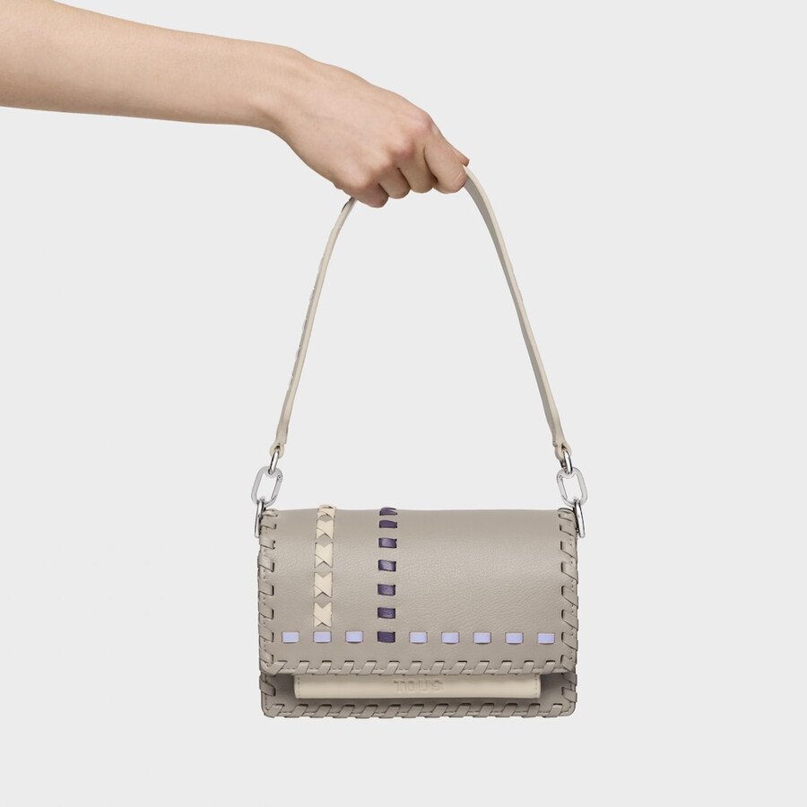 kleine beige umhängetasche von audree pasadas