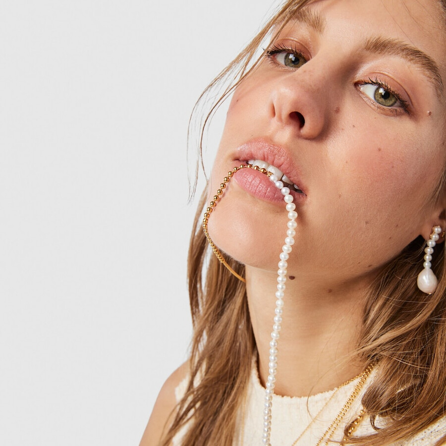 silber-vergoldetes hochglanz-choker mit perlen