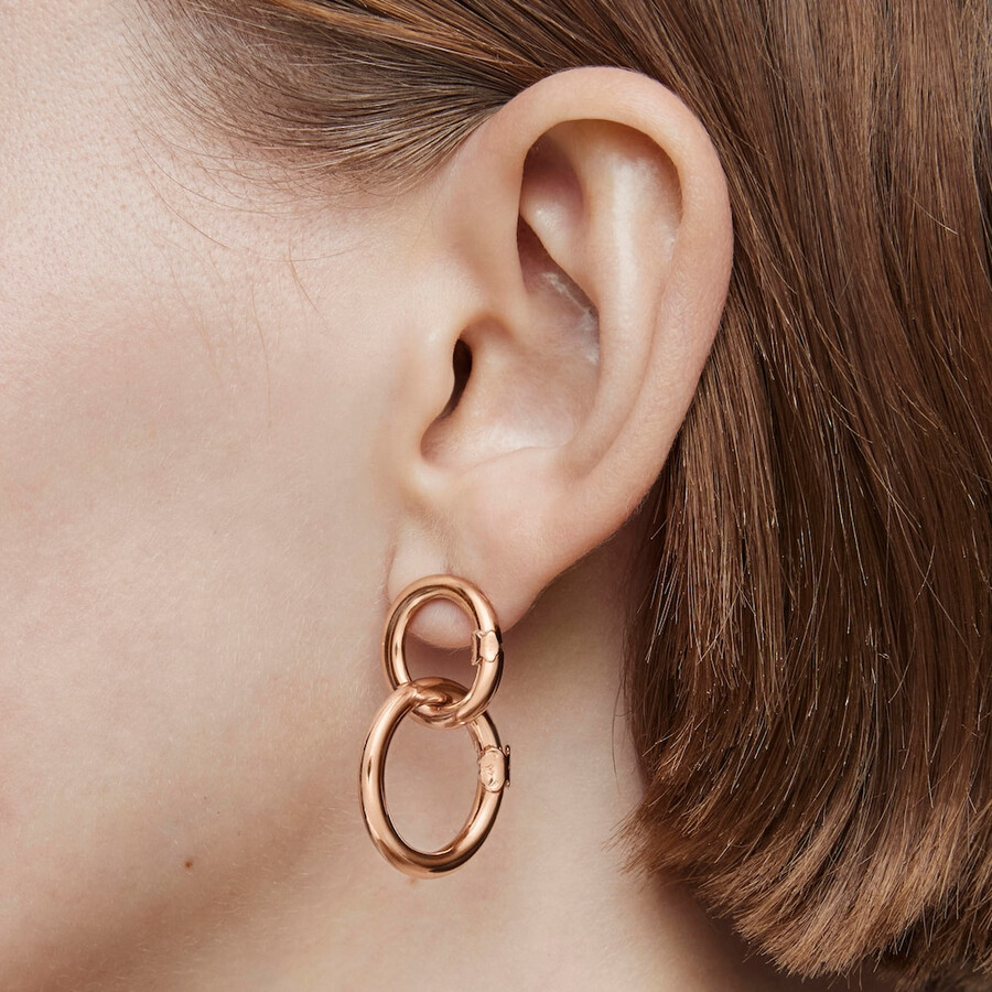 mittelgroßer ring aus roséversilbertem silber