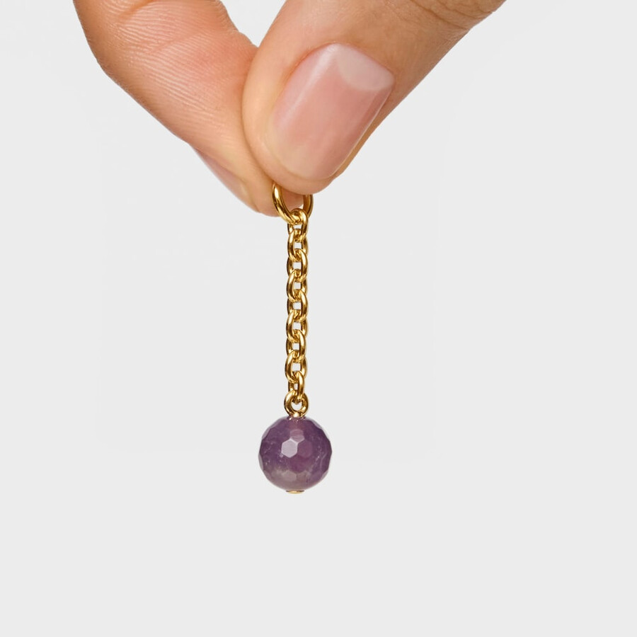 ovaler anhänger mit 18-karätiger vergoldung auf silber und amethyst