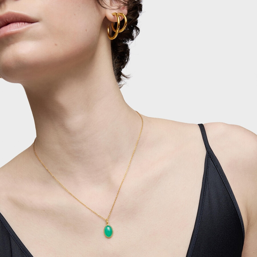 kleiner anhänger aus 18-karätigem gold auf silber mit grünen chalcedon-medaillons