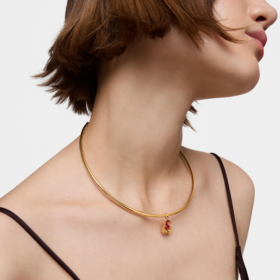 kleiner anhänger mit bärenmotiv 18-karätig vergoldetes silber und im labor gezüchteter orangefarbener saphir farbe bär lgg.
