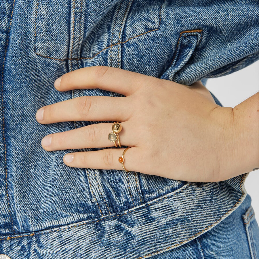 set aus drei silbervergoldeten plump-ringen mit edelsteinen