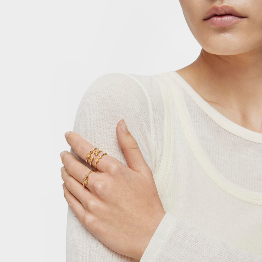 kleiner ring mit 18-karätiger vergoldung über silber und orangefarbenem granat tous grain