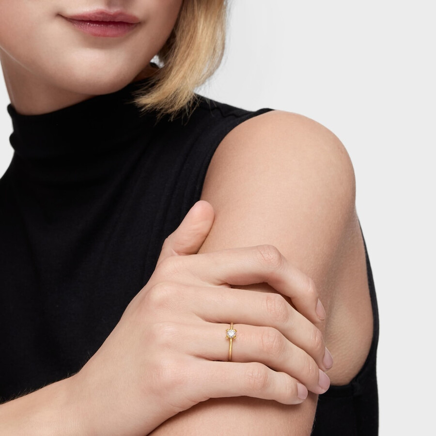 ring aus 18-karätigem gold über silber mit im labor gezüchtetem diamanten farbpillen