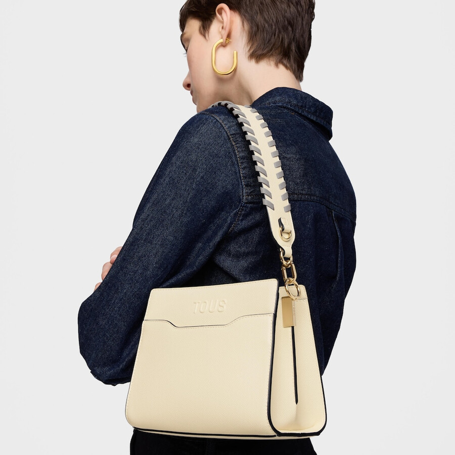 kleine beige einkaufstasche audree aus saffiano