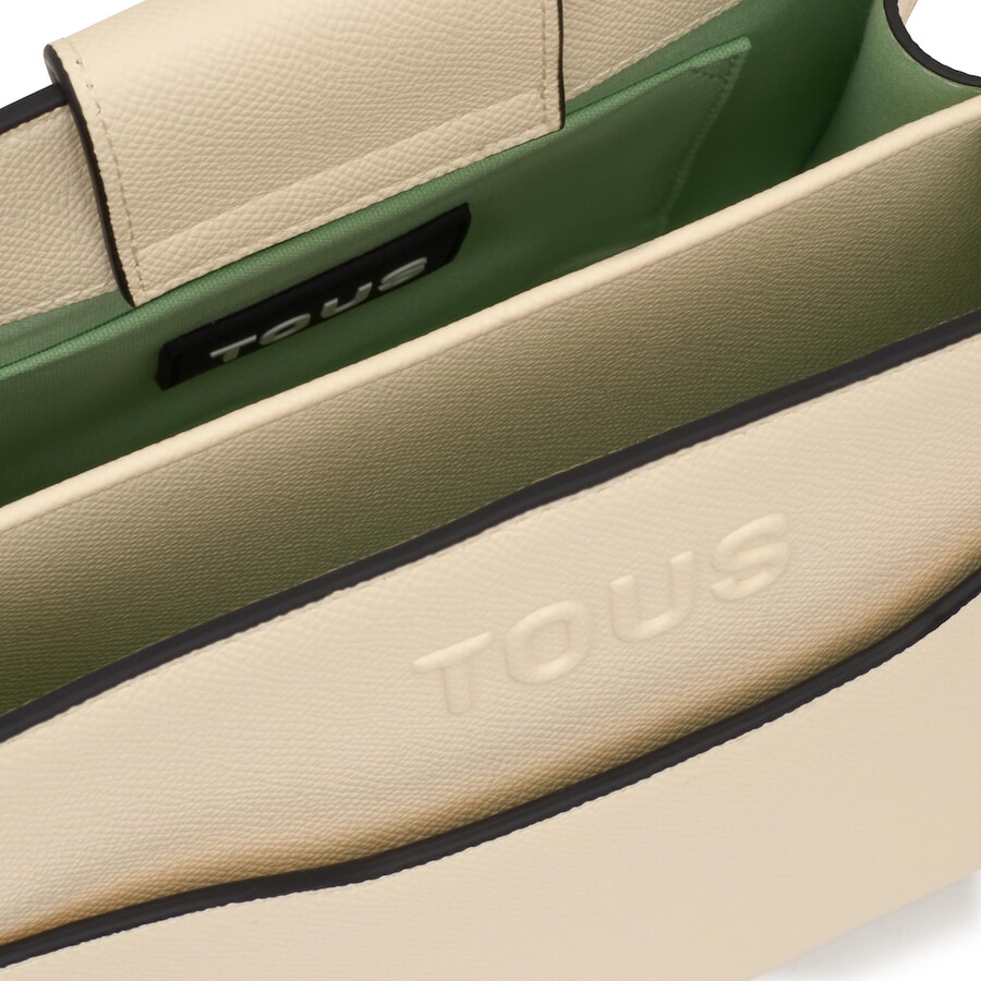 kleine beige einkaufstasche audree aus saffiano