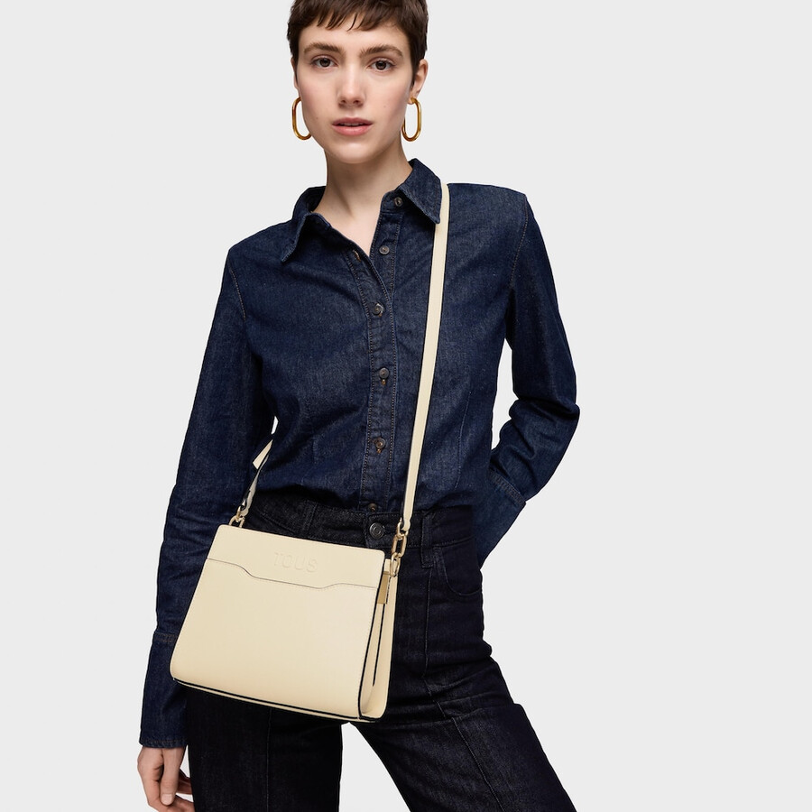 kleine beige einkaufstasche audree aus saffiano
