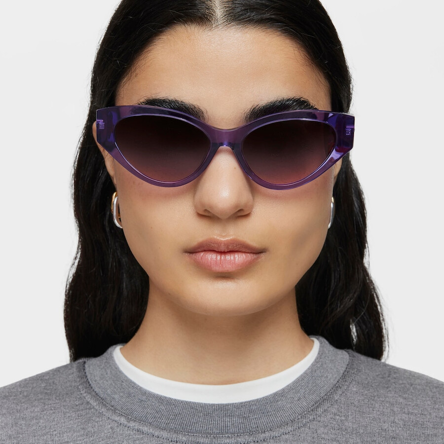 lilafarbene sonnenbrille tous cat eye