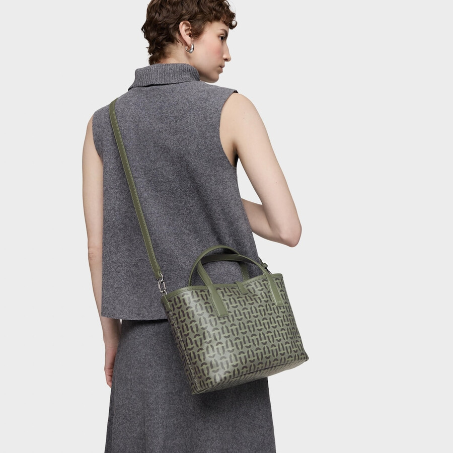 mittelgroße khakifarbene wendetasche tous double way manifesto