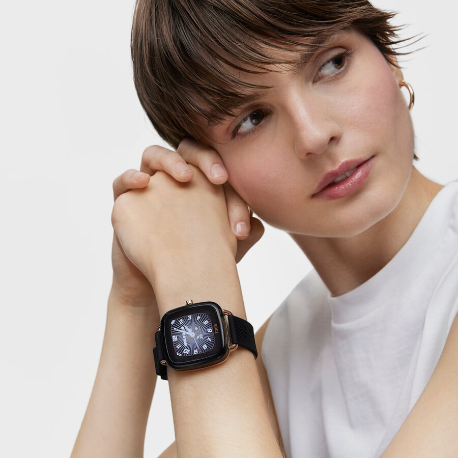 d-connect smartwatch mit schwarzem silikonarmband