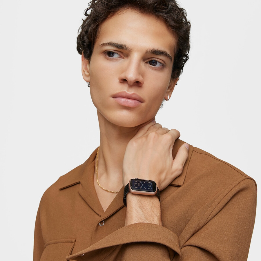smartwatch mit grauem ip-stahlarmband und aluminiumgehäuse in rosafarbenem iprg tous t-band mesh