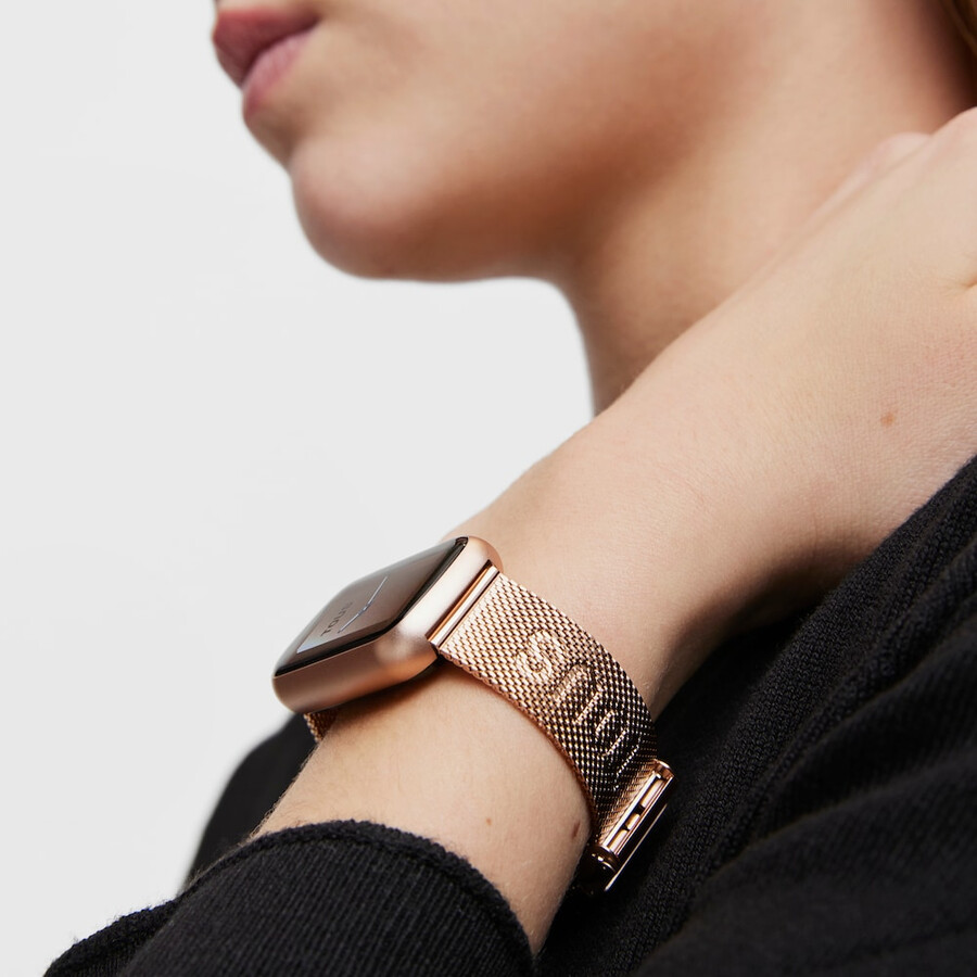 tous t-band mesh smartwatch mit rosafarbenem iprg-stahlarmband und aluminiumgehäuse in rosafarbenem iprg