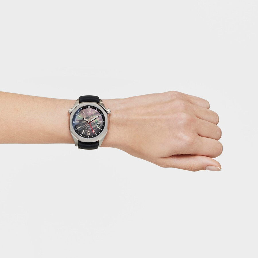 gmt-automatikuhr mit schwarzem silikonarmband stahlgehäuse und perlmuttzifferblatt von tous now.