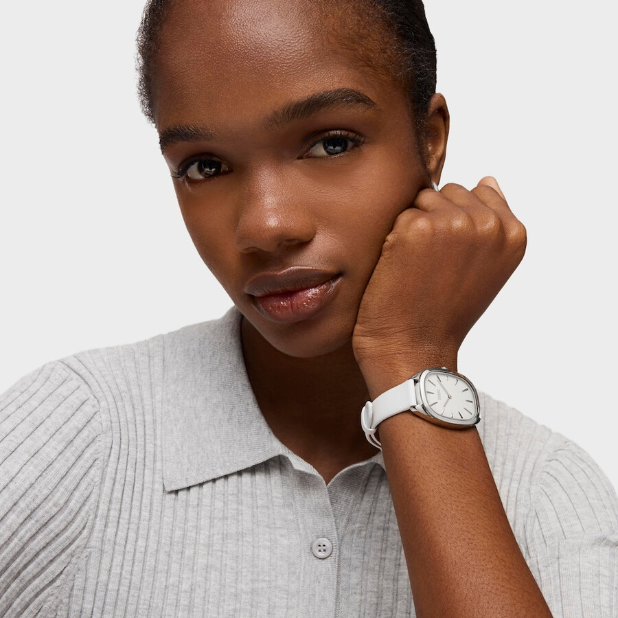 analoge armbanduhr aus stahl mit weißem lederarmband heritage