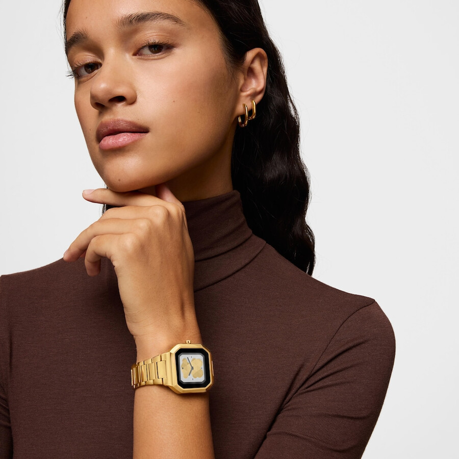 smartwatch mit goldfarbenem stahlarmband b-connect