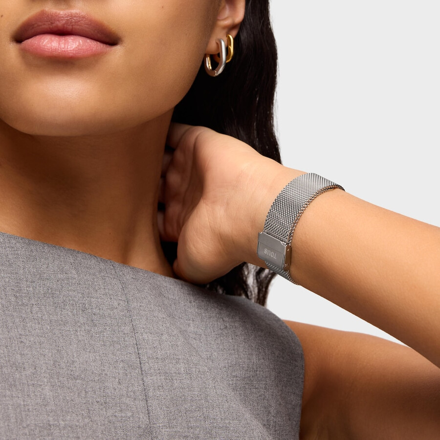 analoge uhr mit milanaise-armband aus edelstahl und goldfarbenem mini-mesh-armband aus edelstahl.