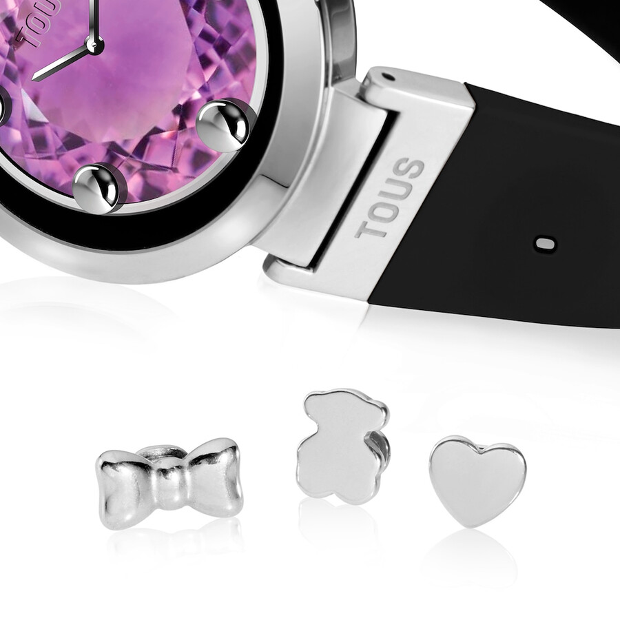 smartwatch mit schwarzem armband und stahlmotiven tous s-connect charms
